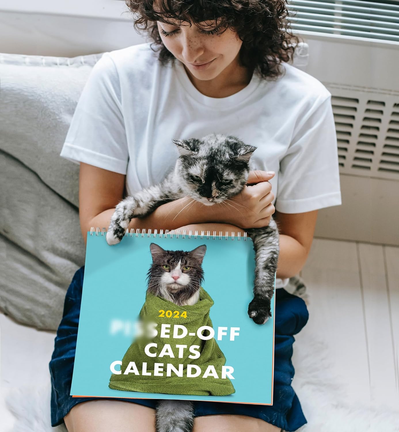 2024 Snarky Cats Calendar - Funny, Sassy Holiday Gift for Cat lovers - 12 Month Planner for Joke Present