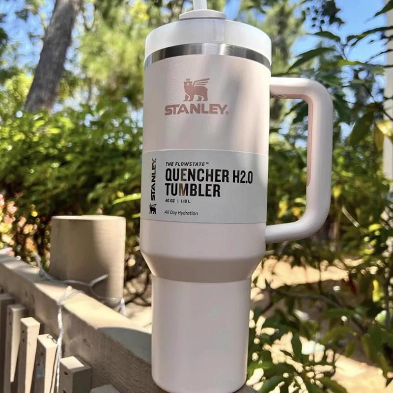 40oz Stanley 2.0 gehärtetem Edelstahl Hot Coffee Auto Becher Beverage Container1